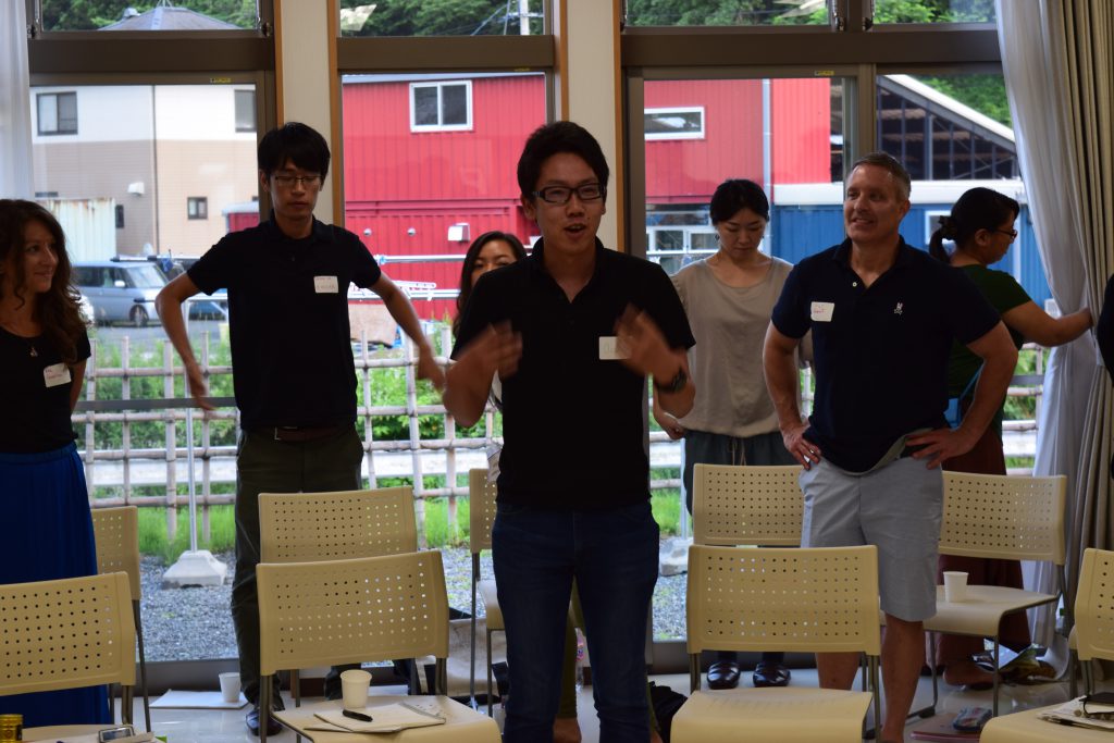 Fun exercise time facilitated by one of the social entrepreneur, Replus (Photo by Shinya Sotowa)